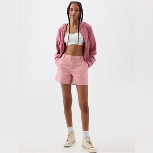 GAP Mid Rise Downtown Khaki Shorts Size 2 Color Pink